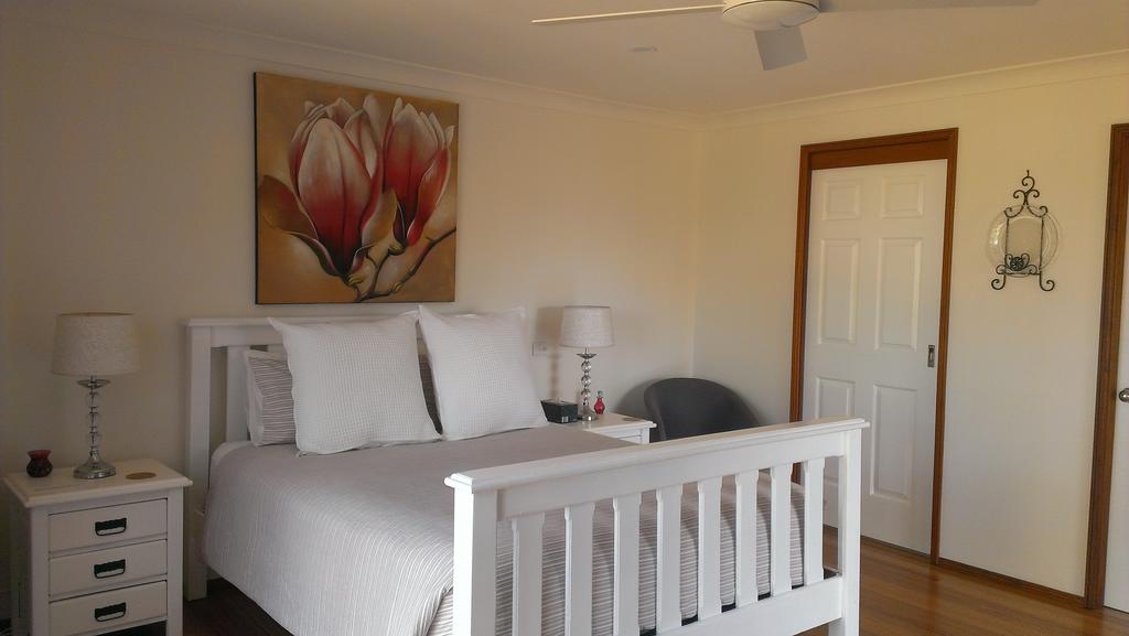 Kincumber NSW Perths Hotel
