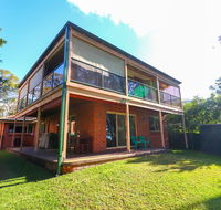 Kingfisher LakeHouse - Perths Hotel