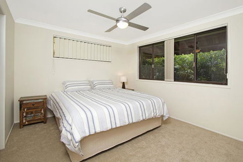 KINGSCLIFF HOLIDAY HOME ON THE HILL - SYD'S VIEW - Perths Hotel 1