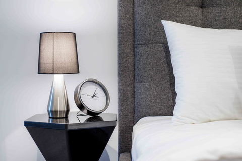 KOZYGURU FORTITUDE VALLEY HIGH LEVEL 2 BED APT + FREE PARKING QFV179-2612 - Perths Hotel 3