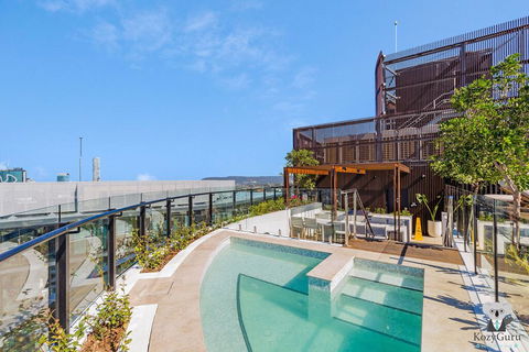 KOZYGURU FORTITUDE VALLEY HOLIDAY STYLE 2 BED APT FREE PARKING QFV211-1601 - Perths Hotel 2