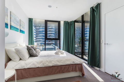 KOZYGURU FORTITUDE VALLEY HOLIDAY STYLE 2 BED APT FREE PARKING QFV211-1601 - Perths Hotel 1