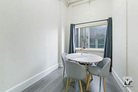 KOZYGURU Kings Cross SKY GARDEN Studio CBD - Perths Hotel 3