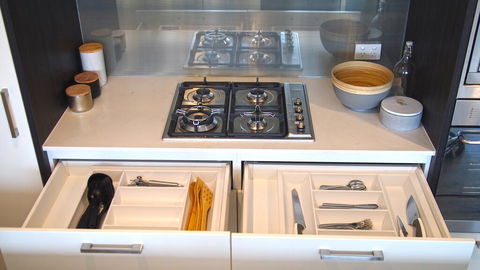 KOZYGURU SOUTH BRISBANE CITY VIEW 2 BED APT+ FREE PARKING QSB027-708 - Perths Hotel 1