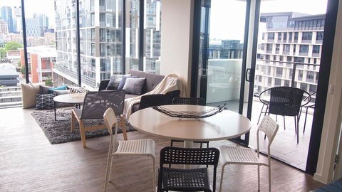 KOZYGURU SOUTH BRISBANE CITY VIEW 2 BED APT+ FREE PARKING QSB027-708 - Perths Hotel 0
