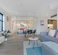 KOZYGURU WOLLI CREEK KOZY 1 BED APT SYDNEY AIRPORT  SYDNEY CBD NWC020 - Perths Hotel