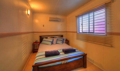 Kurrimine Beach Holiday Park - Perths Hotel 3