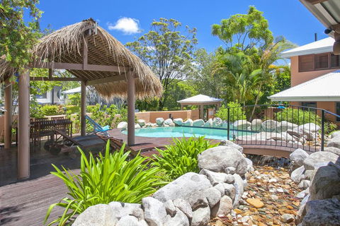 L'Auberge Noosa - Perths Hotel 1