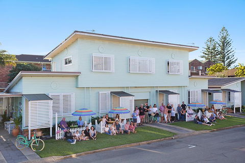 La Costa Beachside Motel - Perths Hotel 1