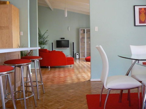 La Cote D Or - Mediterranean Cottage - Perths Hotel 2
