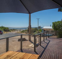 Lady Bay Getaway - 12 Lady Bay Normanville - Perths Hotel