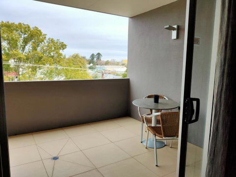 Laguna Serviced Apartments - Perths Hotel 1