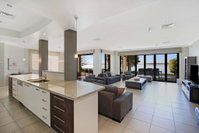 Book Mulwala Accommodation Vacations Perths Hotel Perths Hotel