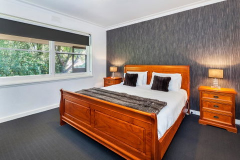Lake Wendouree Luxury Apartments On Webster - Perths Hotel 2