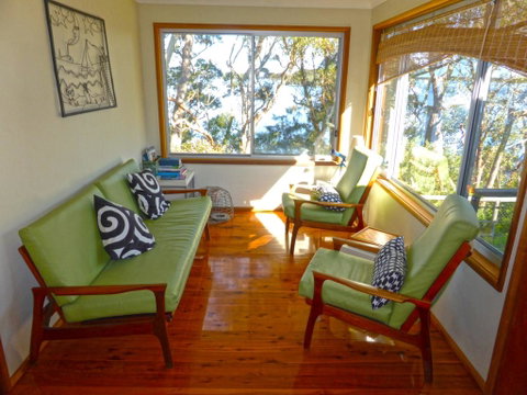 Lakeside Tranquility @ Culburra Beach - Perths Hotel 2