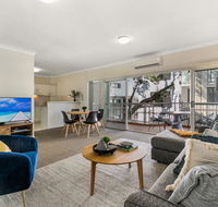 Large and Airy Unit in Quiet Riverside Suburb - Perths Hotel