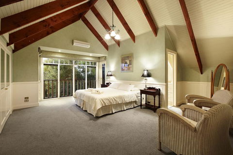 Lawson Lodge Country Estate - Perths Hotel 3