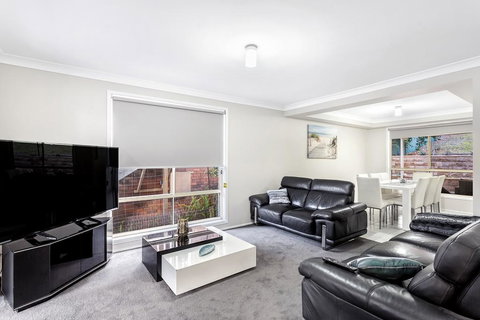 Laze @ Lemon Tree - Perths Hotel 3