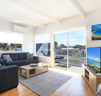 Lazy Days Beach House Jervis Bay - Pet Friendly 4 Mins Walk to Beach - Perths Hotel