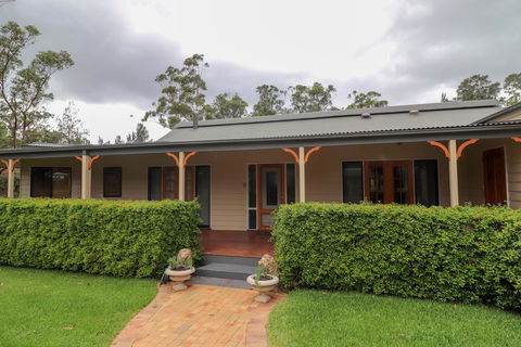 Lumeah House - Perths Hotel 1