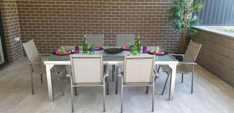 Luxurious Tranquil House Near Parramatta River Perfect For Large Group Retreat - Perths Hotel 3