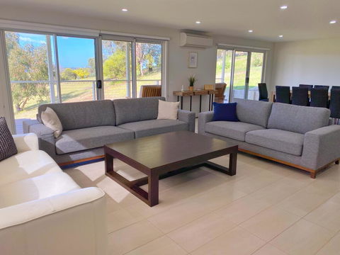 Luxury 3BR Home With KING Bed Metung - Perths Hotel 3