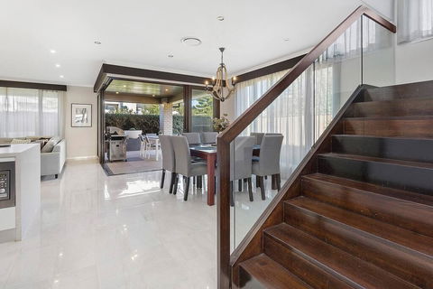 Luxury Brand New Home - Perths Hotel 2