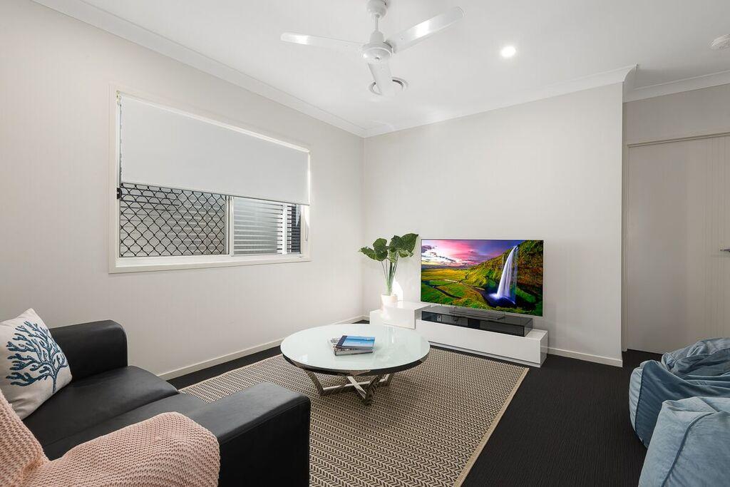Wishart QLD Perths Hotel