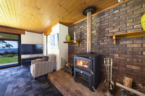 Magic Mountain At Smiths Lake - Perths Hotel 2