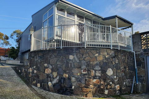 Maldon Views - Perths Hotel 3