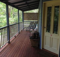 Maleny Country Cottages - Perths Hotel