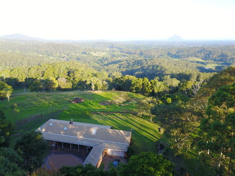 Maleny Orchard - Perths Hotel 0