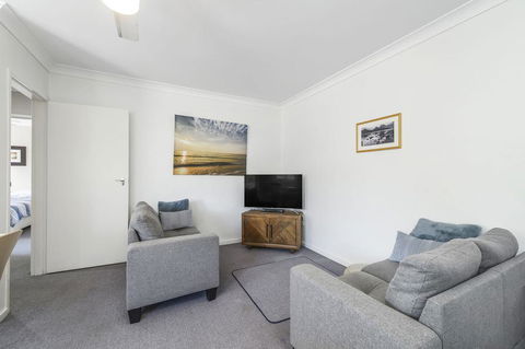 Maliblue, 5/1 Main Street, Crescent Head - Perths Hotel 0