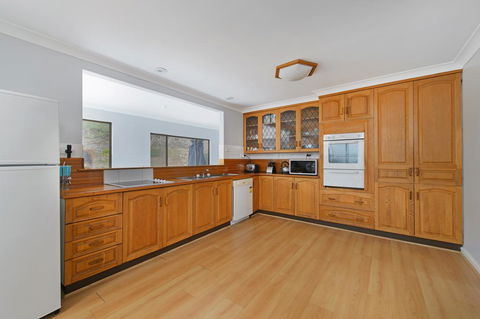 Malibu Holiday House, 6 Dulconghi Street - Perths Hotel 0