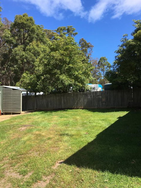 Mallacoota's Shady Gully Caravan Park - Perths Hotel 1