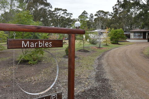 Marbles On Lovedale - Perths Hotel 1