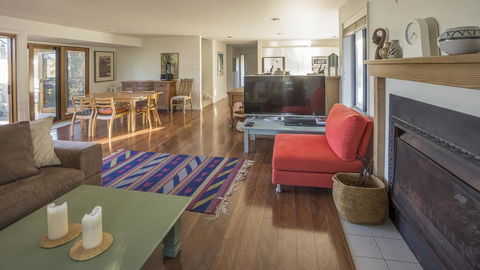 Marloo Avenue 10 Bawley Point NSW - Perths Hotel 2