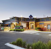 Meadow Inn Hotel-Motel - Perths Hotel