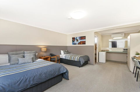 Melaleuca Motel - Perths Hotel 3