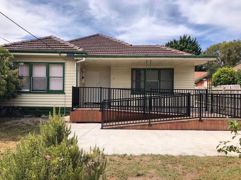 Melbourne Short Stay - Clayton Station, Monash Uni, Hospital - Perths Hotel 0