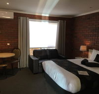 Melton Motor Inn and Apartments - Perths Hotel