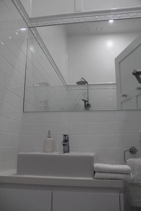 Mentor Chambers Apartment Bed & Breakfast - Perths Hotel 3
