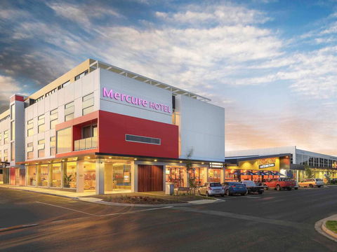Mercure Warragul - Perths Hotel 0