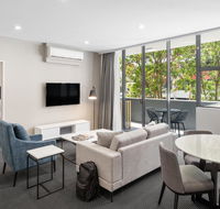 Meriton Suites Waterloo - Perths Hotel