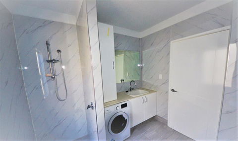 MERRIFIELD Foothill Suites - RELAXING LIFETYLE CHOICE - Perths Hotel 1