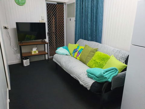 Meyenburg Units - Perths Hotel 0