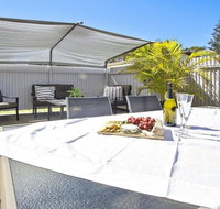 Middle Sea - perfect for two families - Perths Hotel
