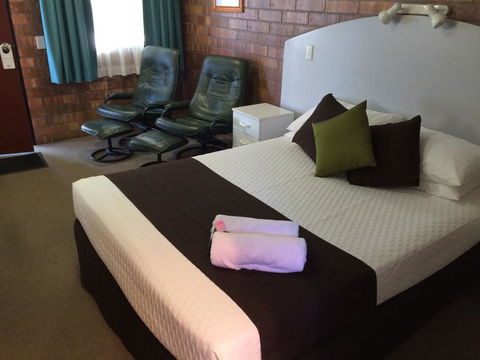 Miles Outback Motel - Perths Hotel 3