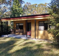 Milton Country Cottages - Perths Hotel