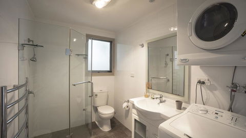 Mitchell Pde 116 - Perths Hotel 0